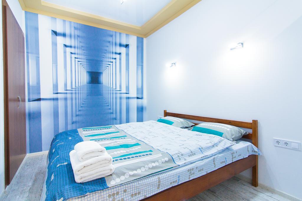 Club Suite Near Deribasovskaya オデッサ エクステリア 写真